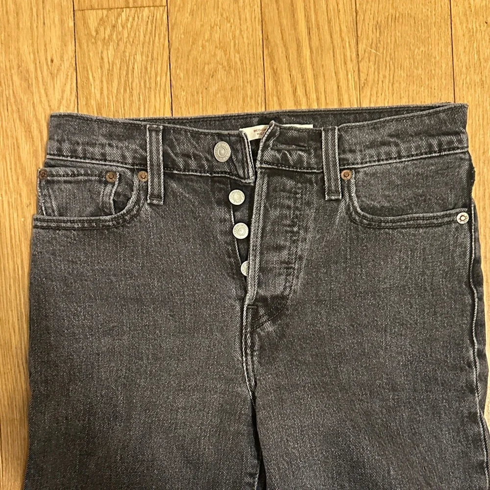 Levi's Wedgie Charcoal Straight Jeans - Size 25 - Picture 5 of 8